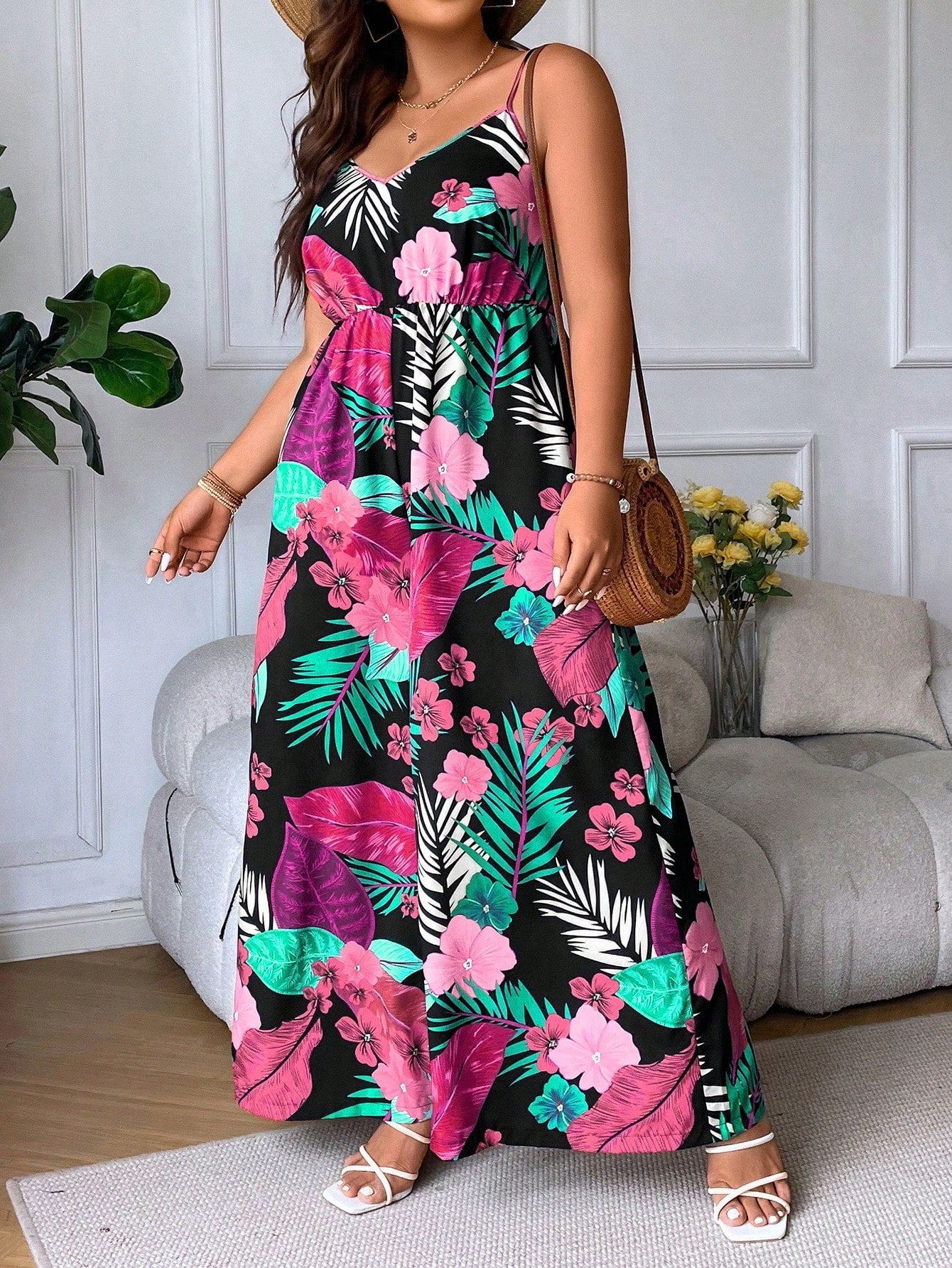 Macacão Plus Size Alças Finas