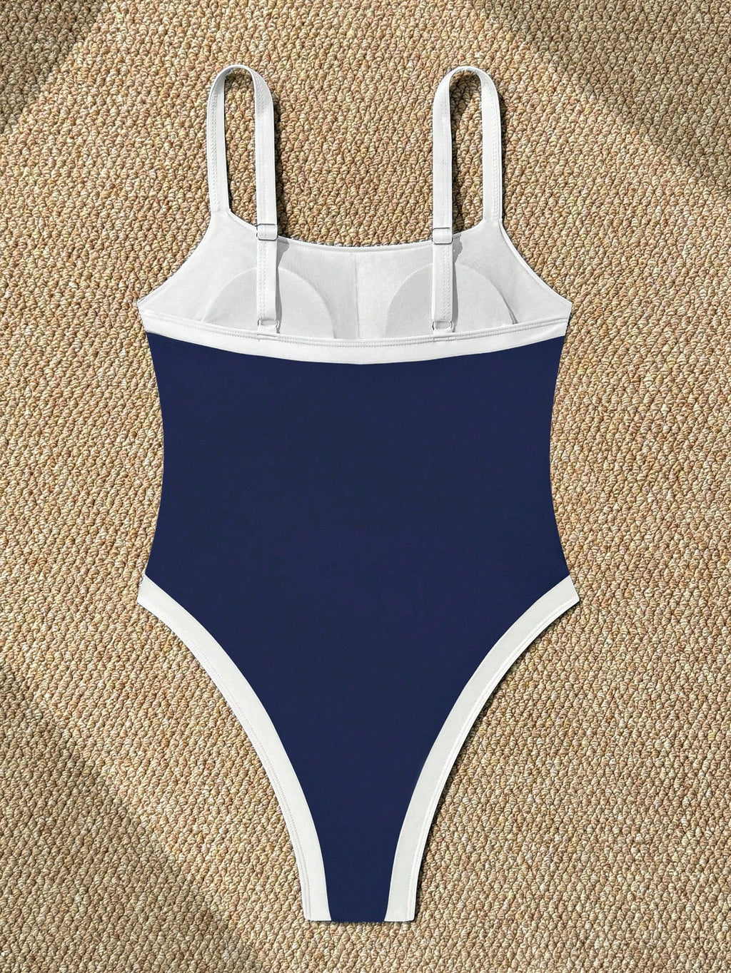 Maiô Cintura Contrastada com Decote Elegante - imagem 3