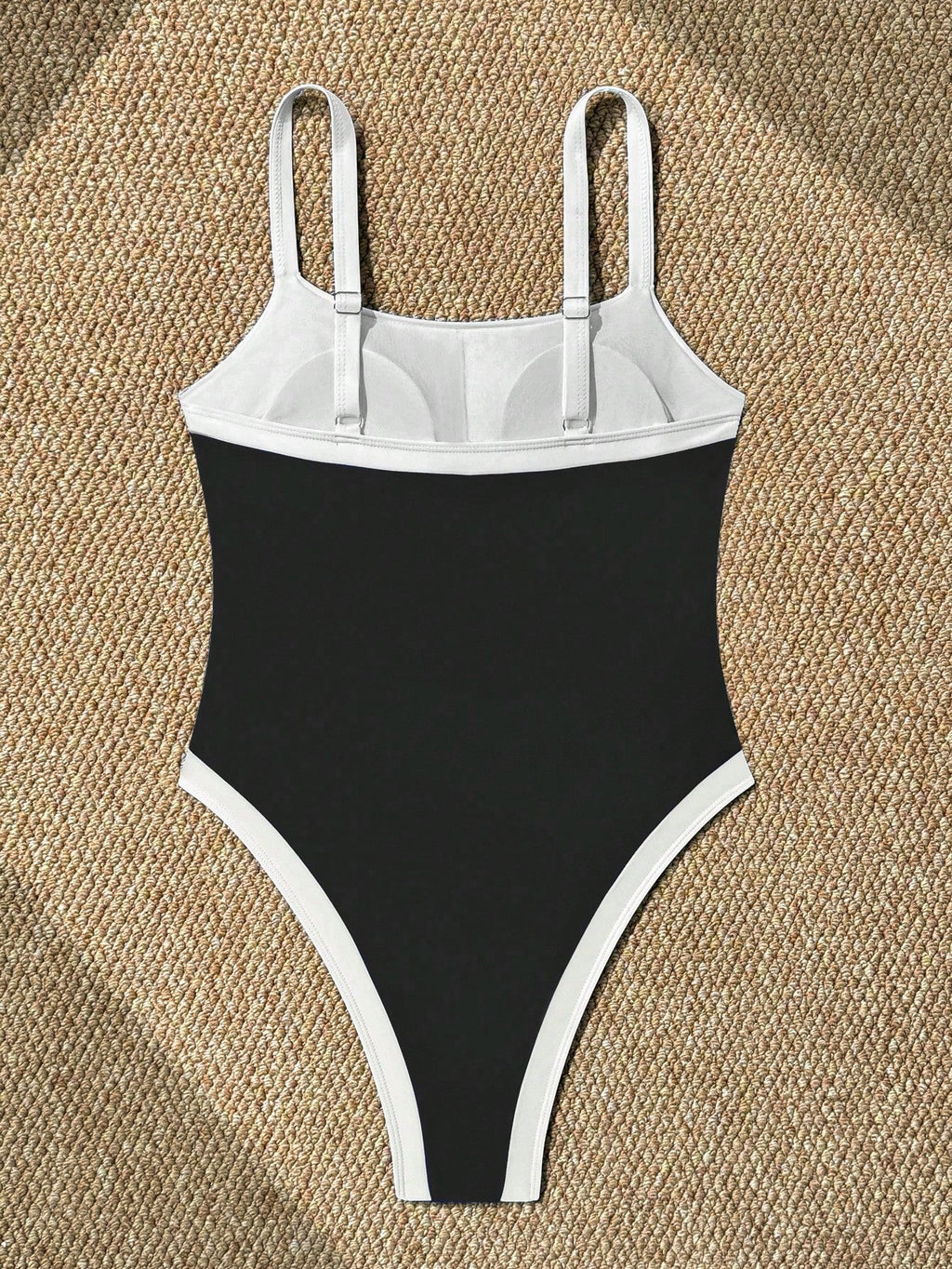 Maiô Cintura Contrastada com Decote Elegante - imagem 8