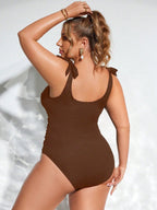 Maiô Plus Size com Nó no Ombro