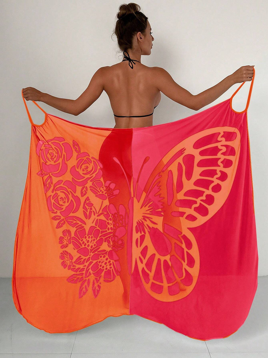 Saída de Praia Estampa Floral e Borboleta - La Lecce