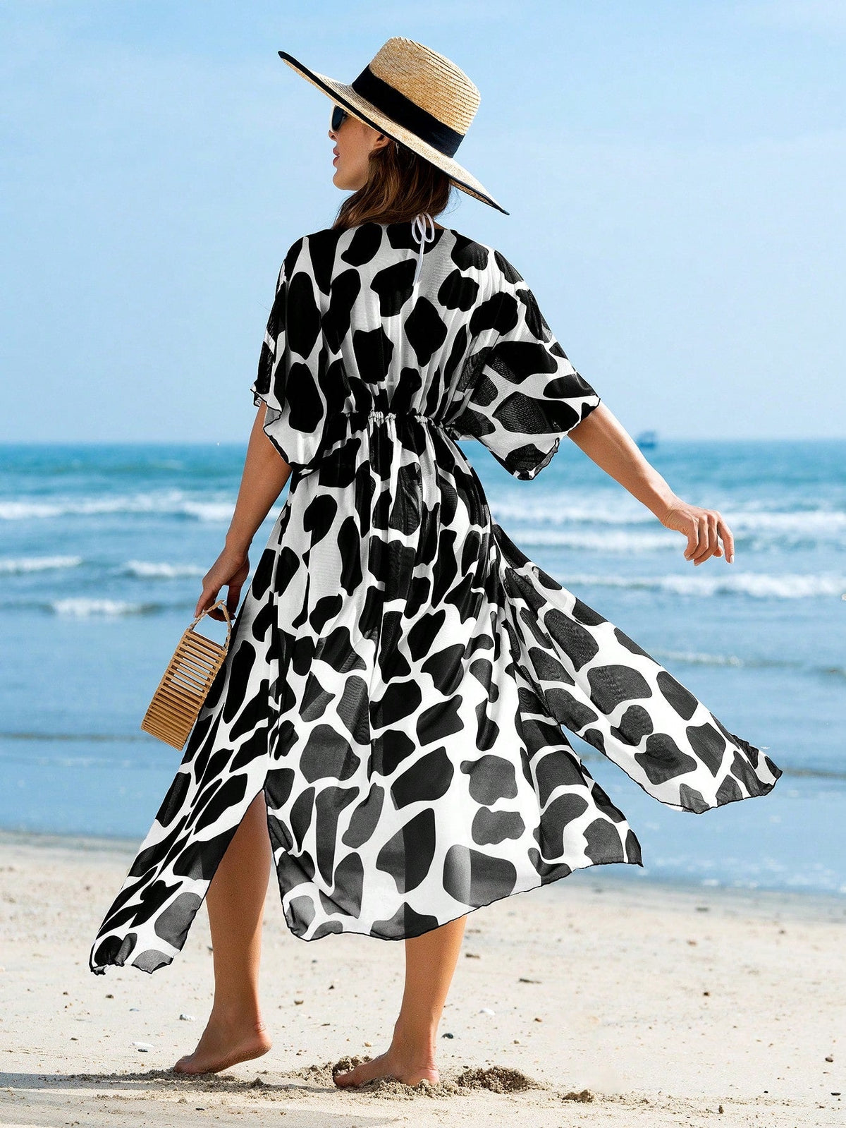 Saída de Praia Kimono Estampa Animal Print com Cordão - La Lecce