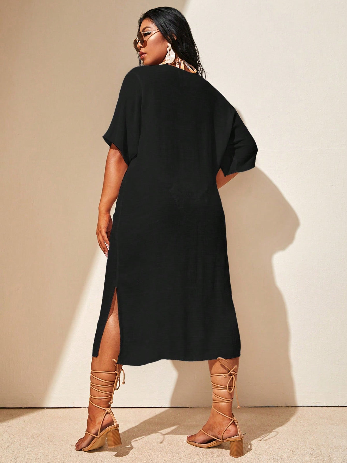 Saída de Praia Plus Size Detalhe Vazado - La Lecce