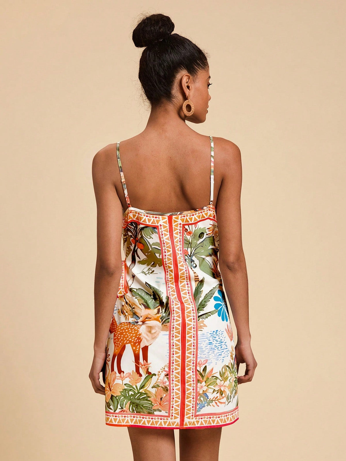 Saída de Praia Vestido Envelope Estampa Floral - imagem 4