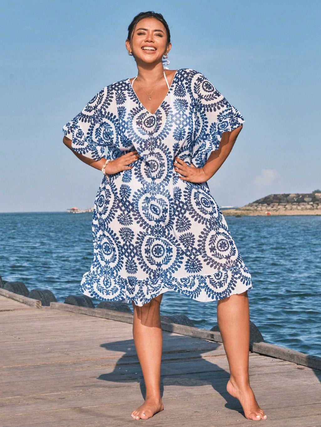 Saída de Praia Plus Size com Babado