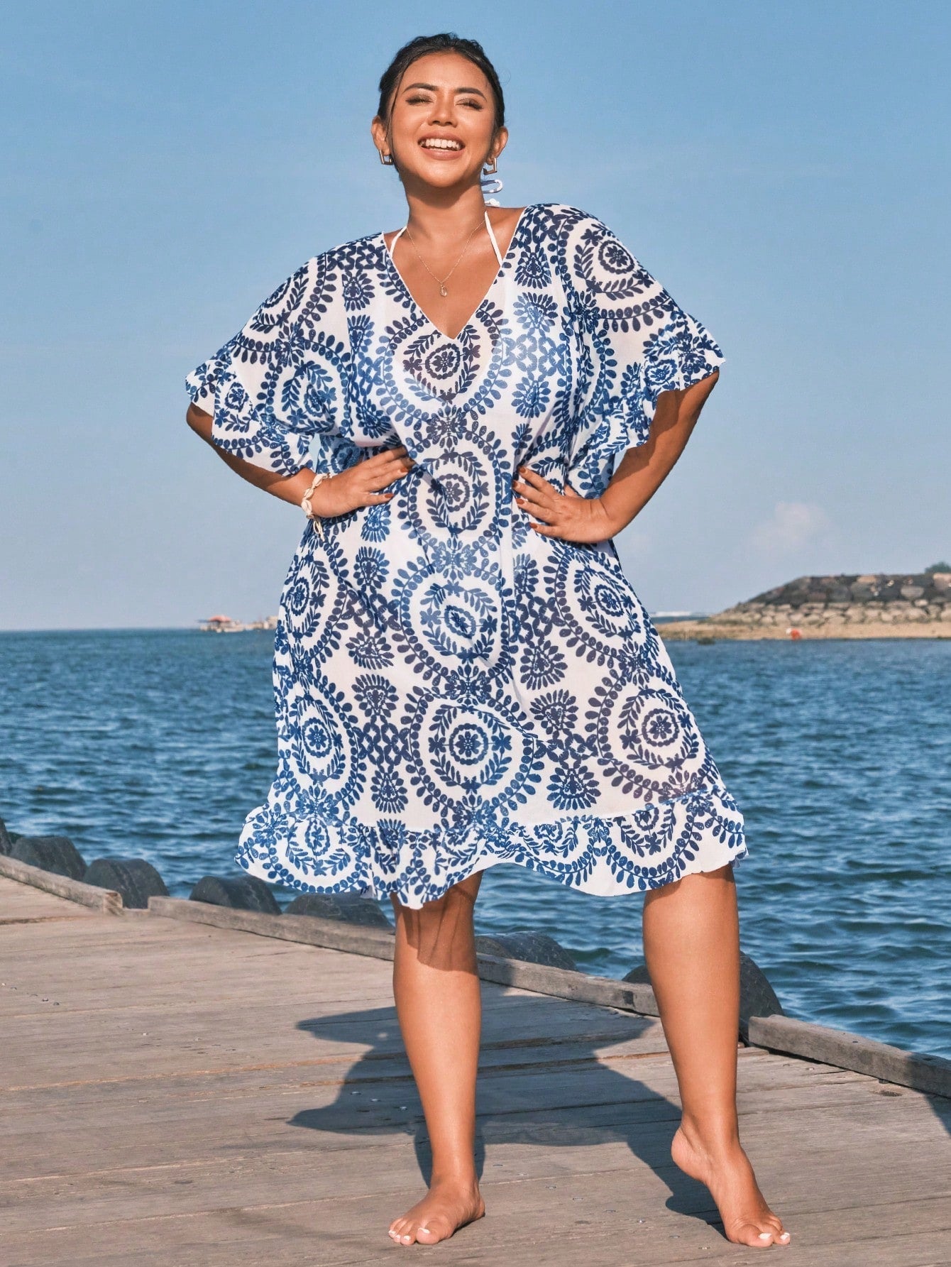 Saída de Praia Plus Size com Babado