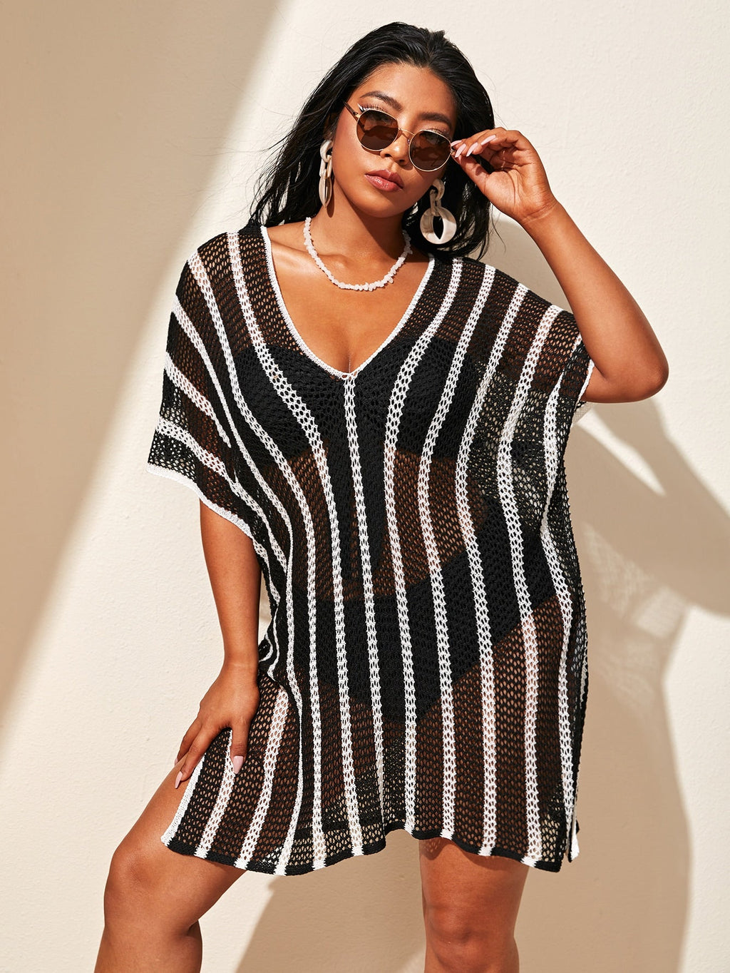 Saída de Praia Plus Size Oversized - imagem 1