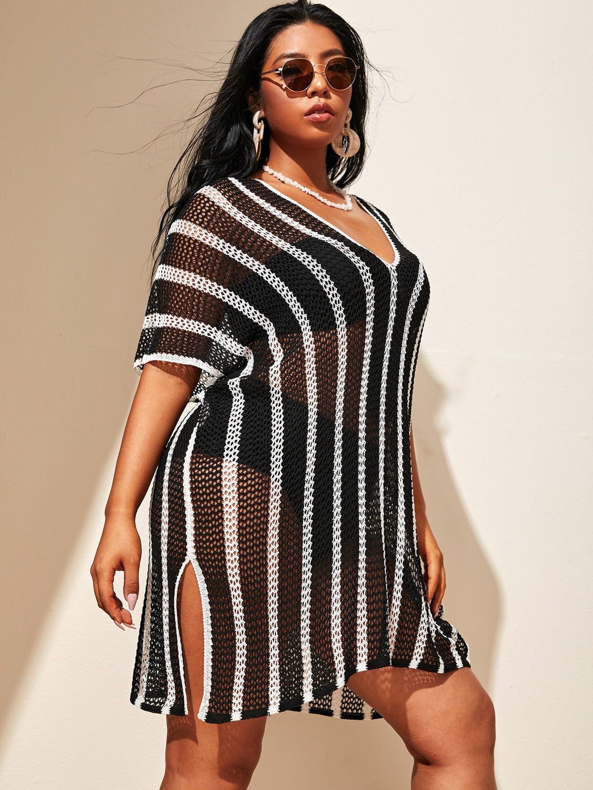 Saída de Praia Plus Size Oversized - imagem 3