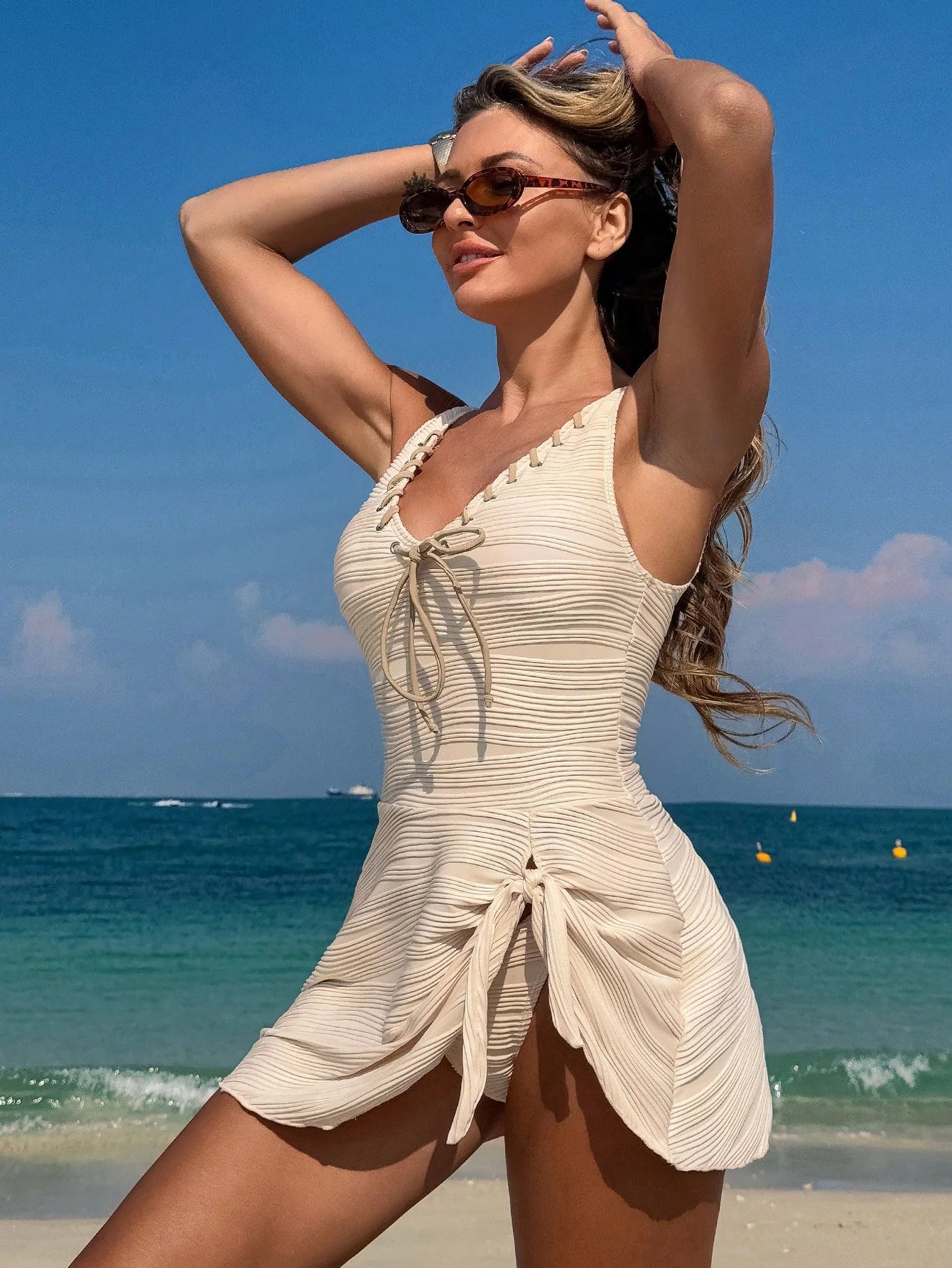 Tankini Assimétrico com Nó e Ilhó - imagem 3