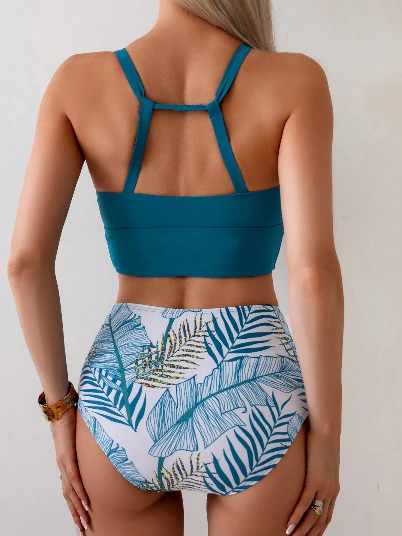 Tankini Boho com Gola Alta Dividida - imagem 12