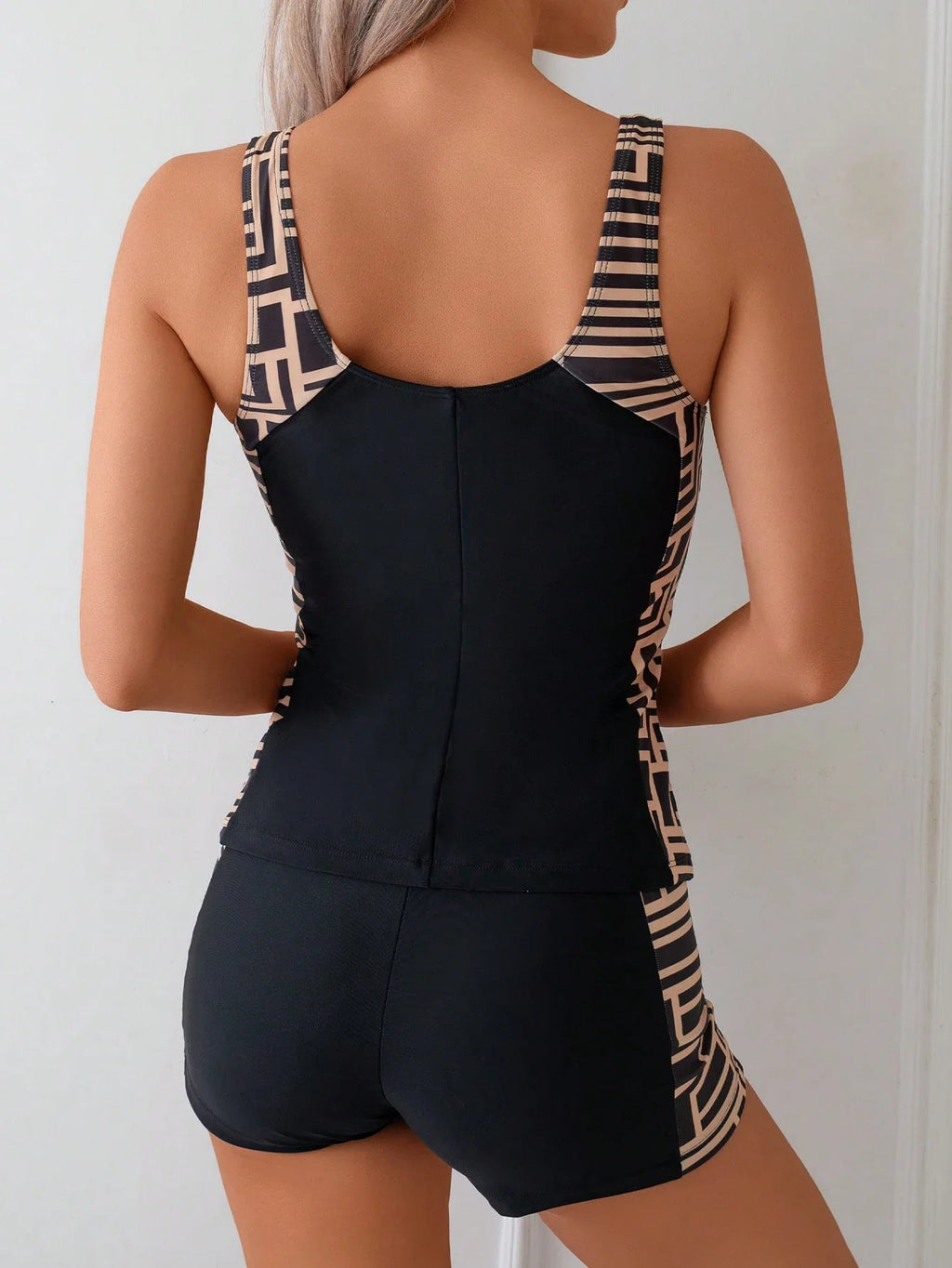 Tankini Gola Redonda com Bojo Inteiro - imagem 2