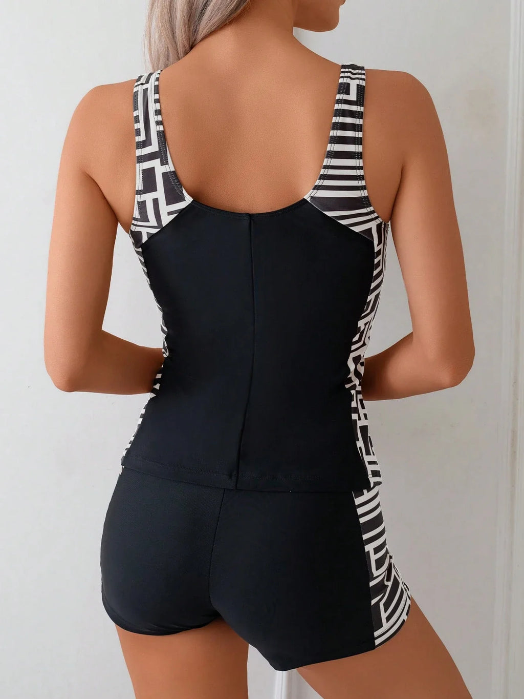 Tankini Gola Redonda com Bojo Inteiro - imagem 7