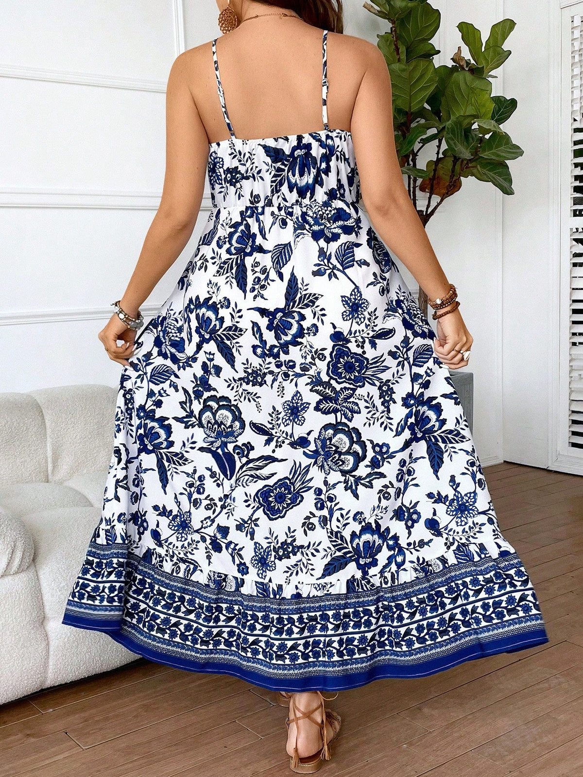 Vestido Longo Plus Size com Fenda - imagem 2