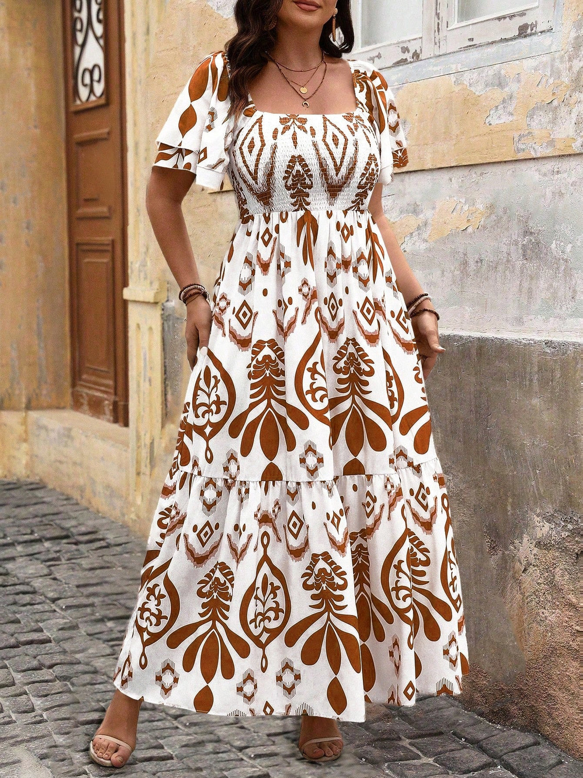 Vestido Plus Size Gola Quadrada com Babado - imagem 1