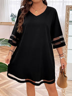 Vestido Plus Size com Malha Contraste - imagem 1