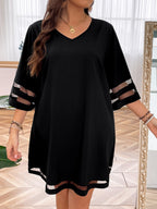 Vestido Plus Size com Malha Contraste - imagem 3