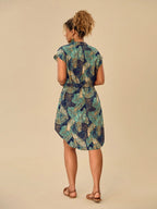 Vestido Plus Size Tropical com Cinto - imagem 2