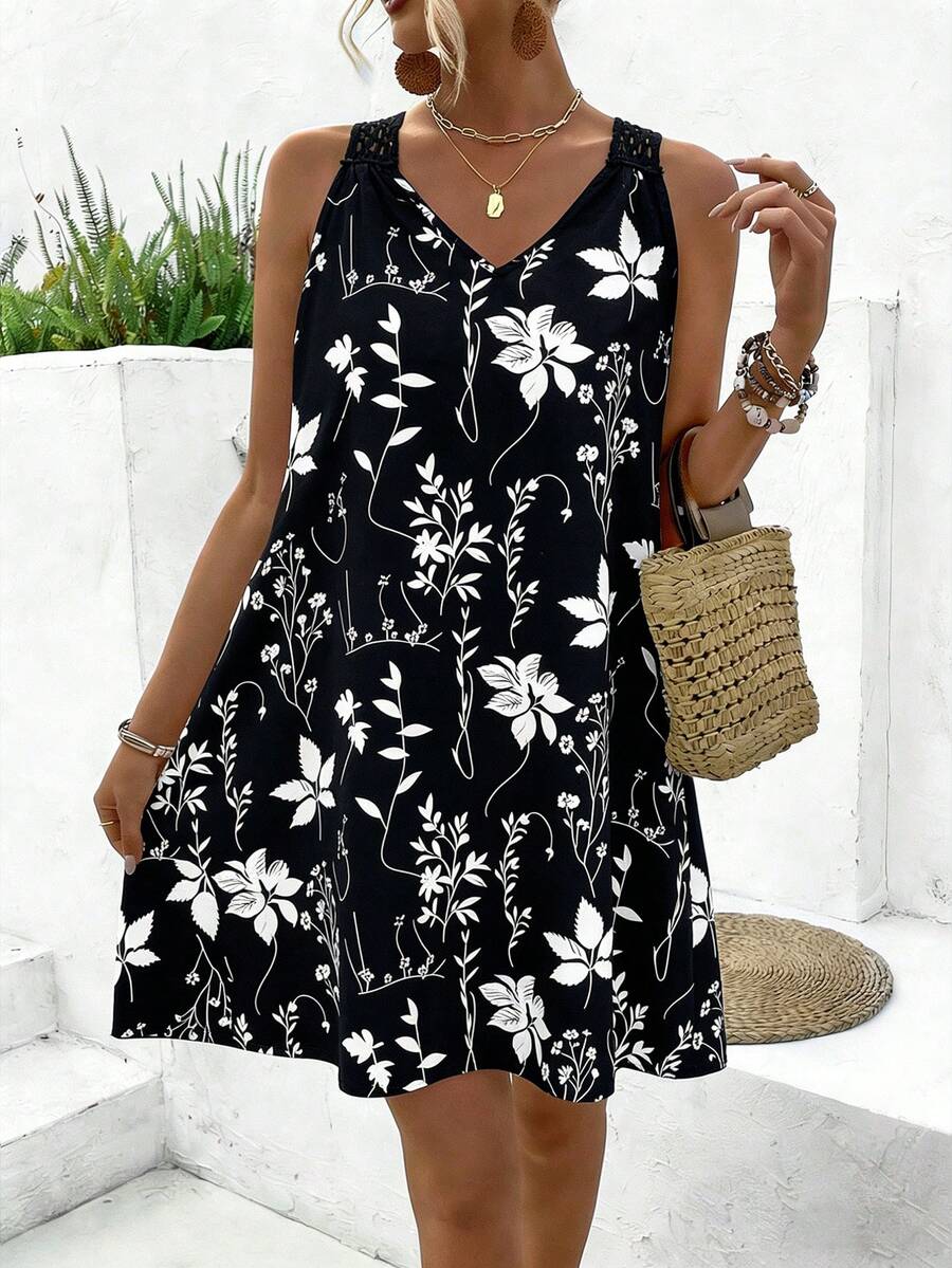 Vestido Sem Mangas com Laço e Recorte - La Lecce