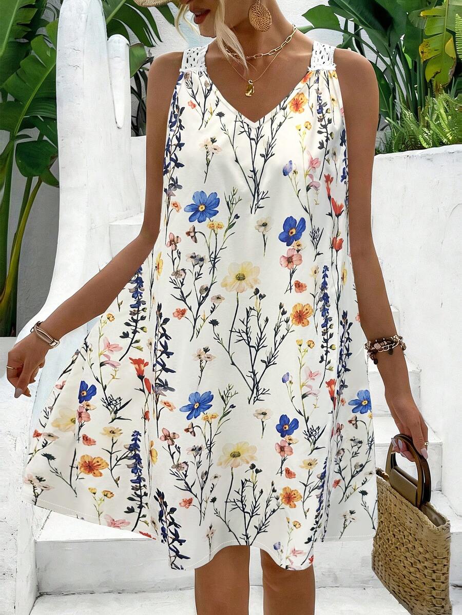 Vestido Sem Mangas com Laço e Recorte - La Lecce