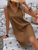 Vestido Sem Mangas com Recorte Vazado - La Lecce